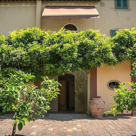 Отель Palazzo Di Valli 3*