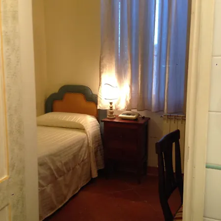 Palazzo Di Valli Отель Сиена