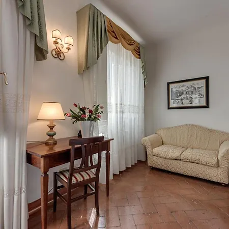 Отель Palazzo Di Valli