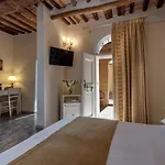 Palazzo Di Valli 3* Siena