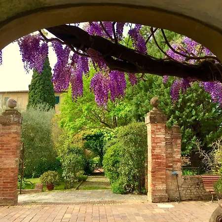 Palazzo Di Valli Сиена