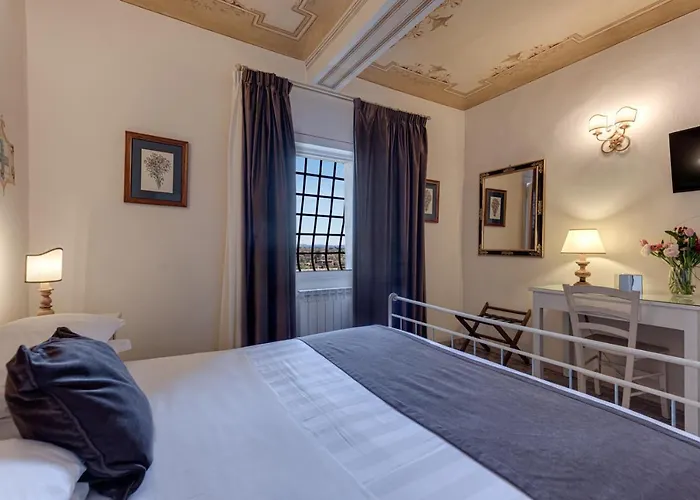 Palazzo Di Valli Siena