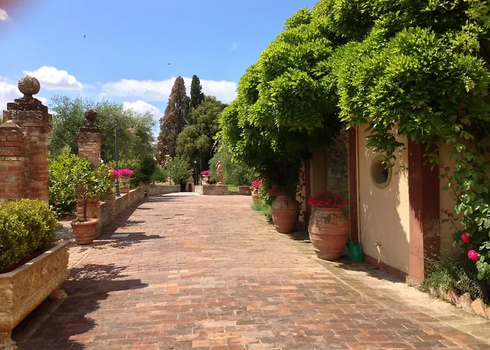 Hotel Palazzo Di Valli 3*