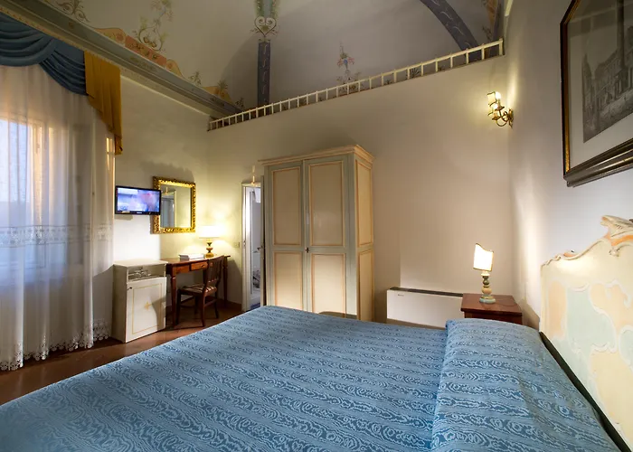 パラッツォ ディ ヴァッリ 3*