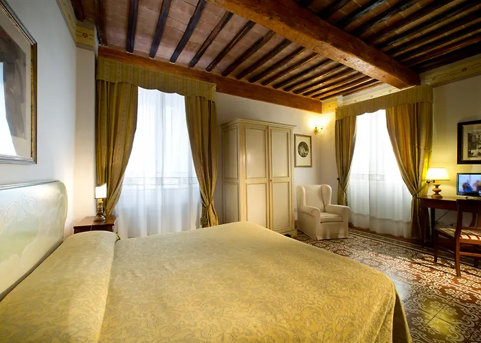 Hotel Palazzo Di Valli 3*