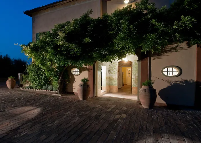 Palazzo Di Valli Siena