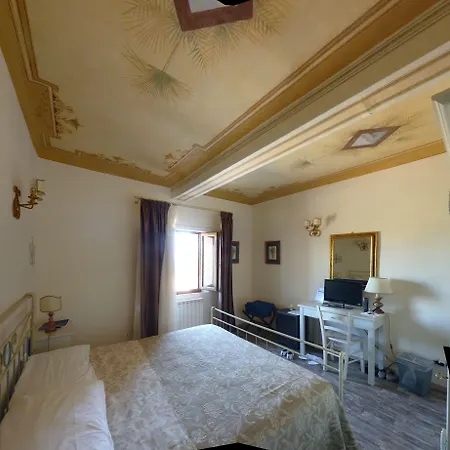 Palazzo Di Valli فندق سيينا